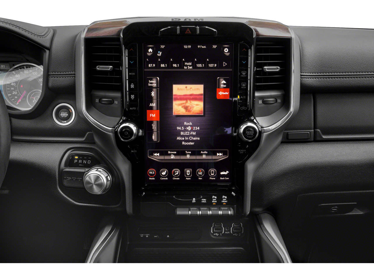2020 RAM 1500 Laramie 4x4 Crew Cab 5'7" Box