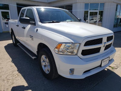2019 RAM 1500 Classic Express 4x4 Quad Cab 6'4" Box