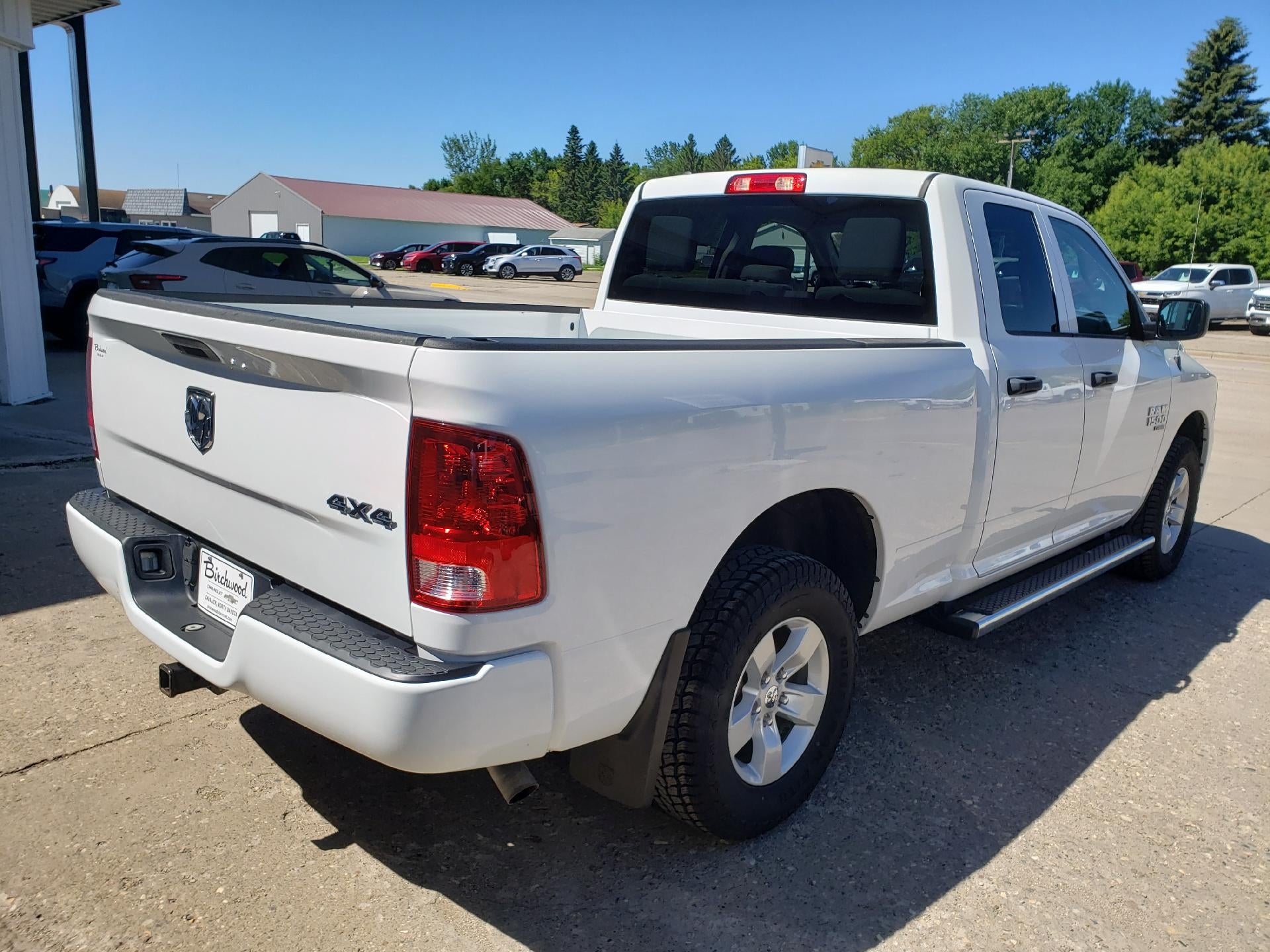 2019 RAM 1500 Classic Express 4x4 Quad Cab 6'4" Box