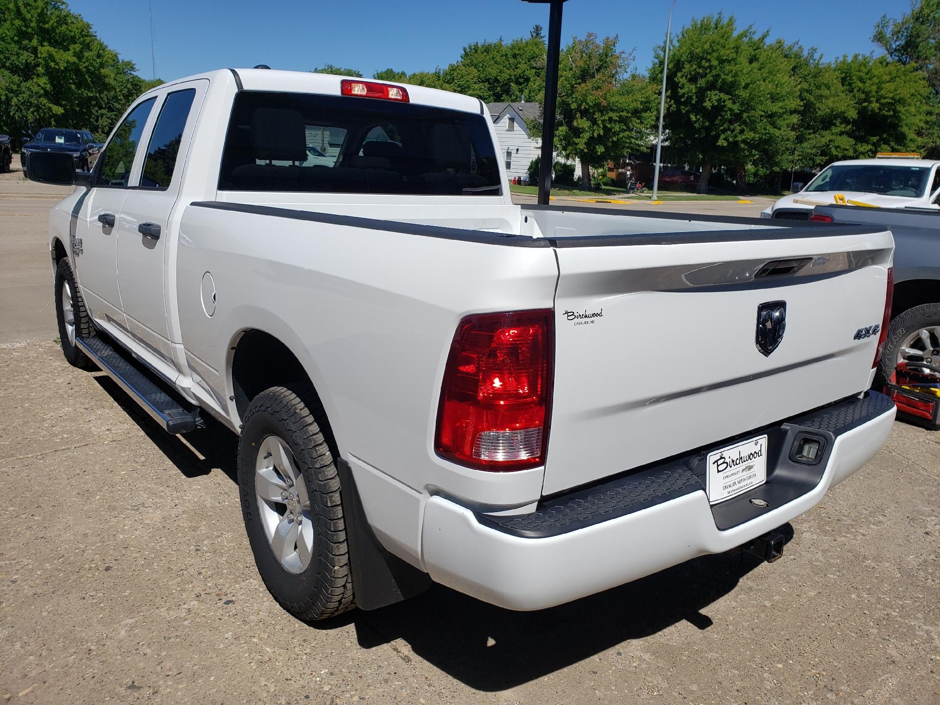 2019 RAM 1500 Classic Express 4x4 Quad Cab 6'4" Box