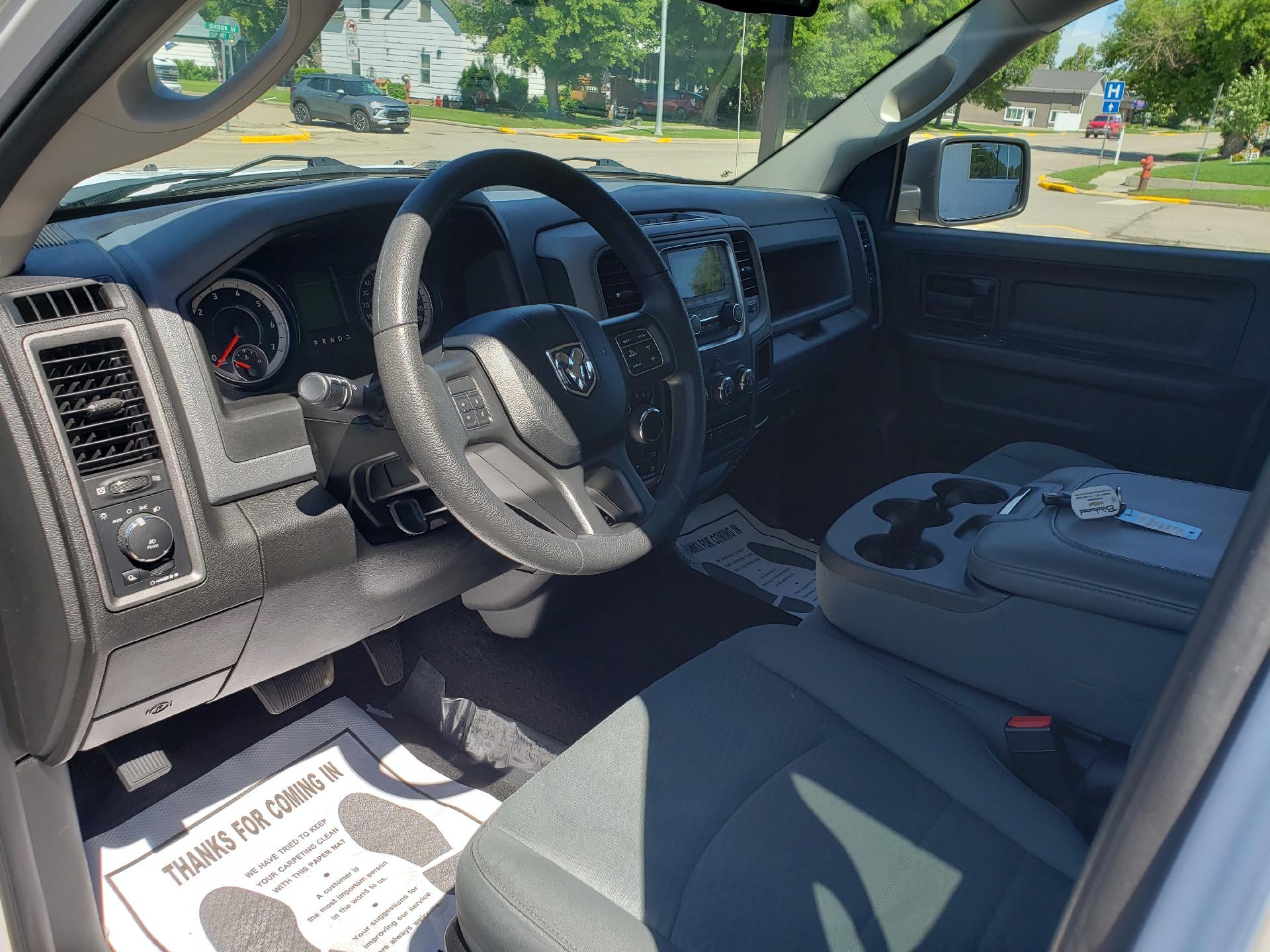 2019 RAM 1500 Classic Express 4x4 Quad Cab 6'4" Box