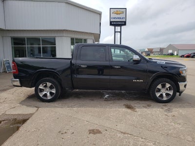 2020 RAM 1500 Laramie 4x4 Crew Cab 5'7" Box