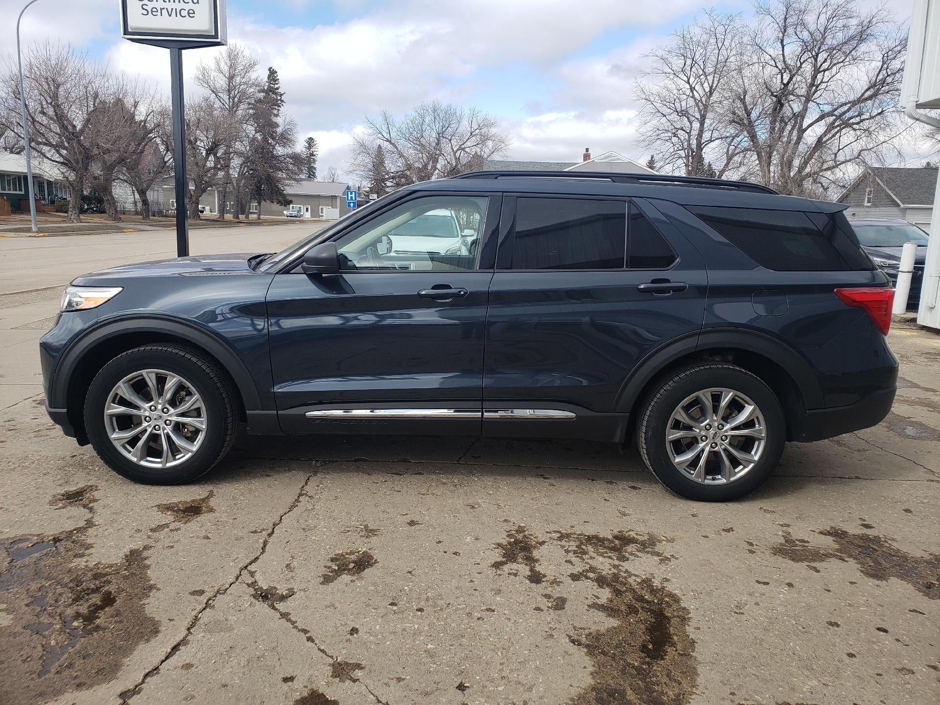 2022 Ford Explorer XLT 4WD