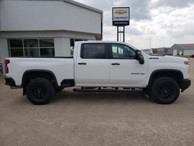2024 Chevrolet Silverado 2500 HD Crew Cab Standard Box 4-Wheel Drive ZR2