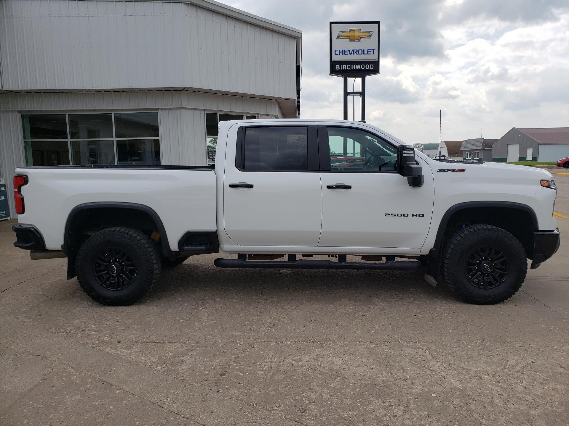 2024 Chevrolet Silverado 2500 HD Crew Cab Standard Box 4-Wheel Drive ZR2