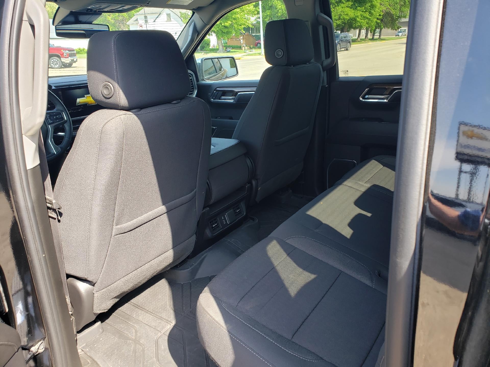 2023 Chevrolet Silverado 1500 Crew Cab Short Box 4-Wheel Drive LT 1LT