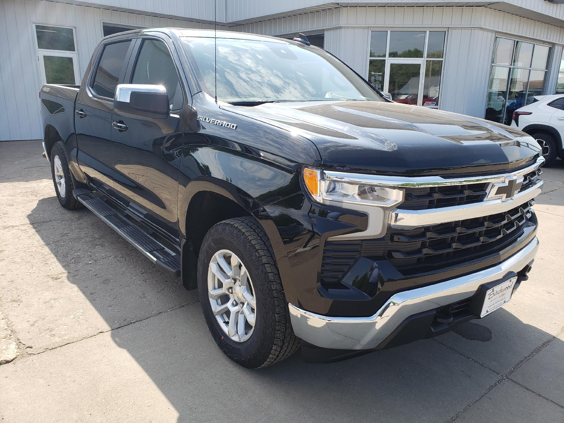 2023 Chevrolet Silverado 1500 Crew Cab Short Box 4-Wheel Drive LT 1LT