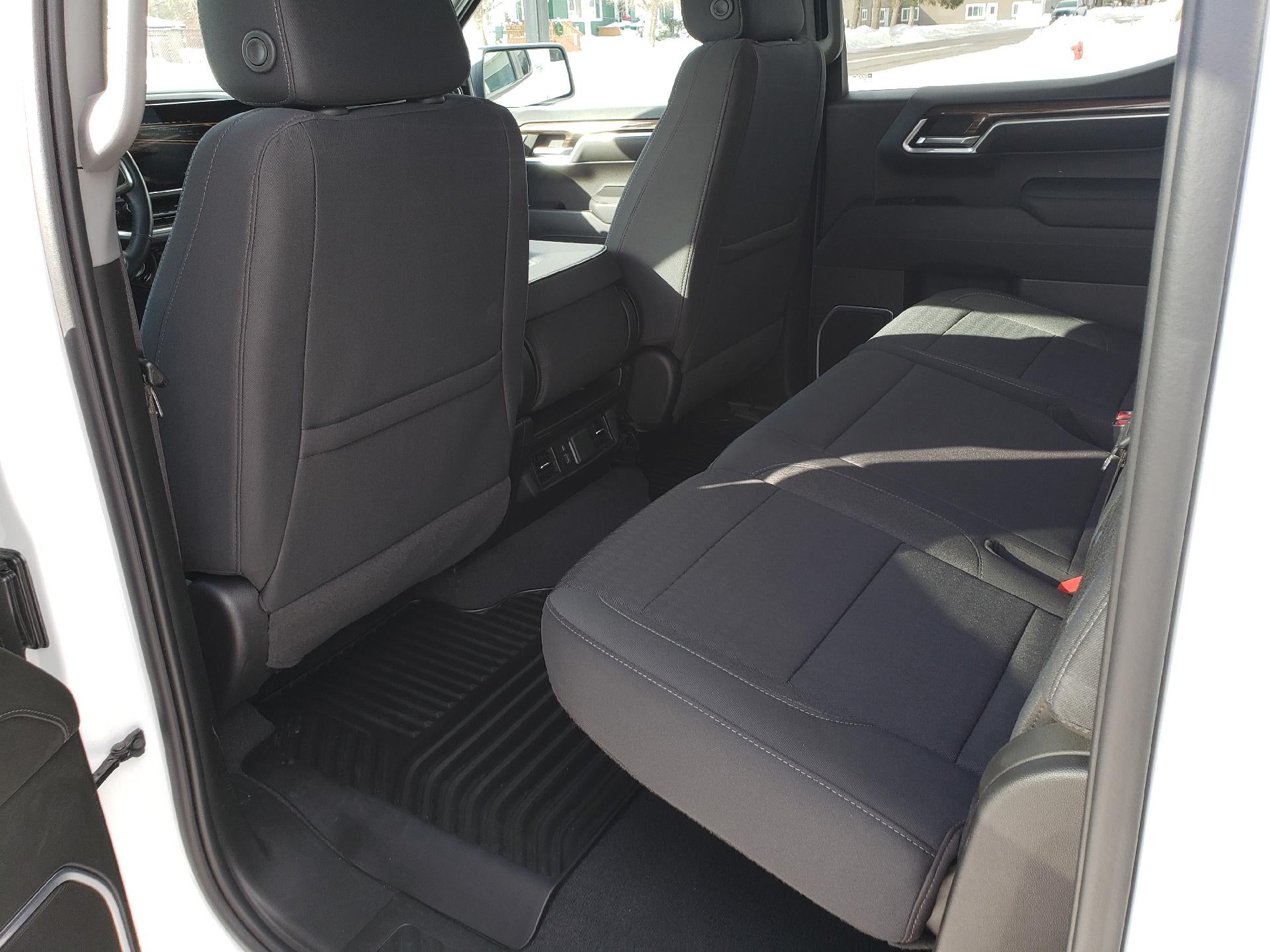 2022 Chevrolet Silverado 1500 Crew Cab Short Box 4-Wheel Drive LT 1LT