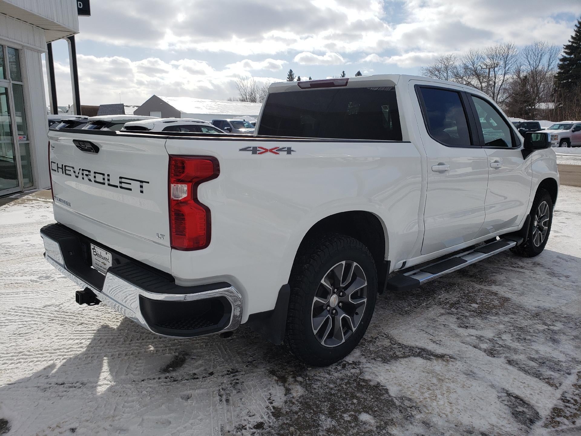 2022 Chevrolet Silverado 1500 Crew Cab Short Box 4-Wheel Drive LT 1LT