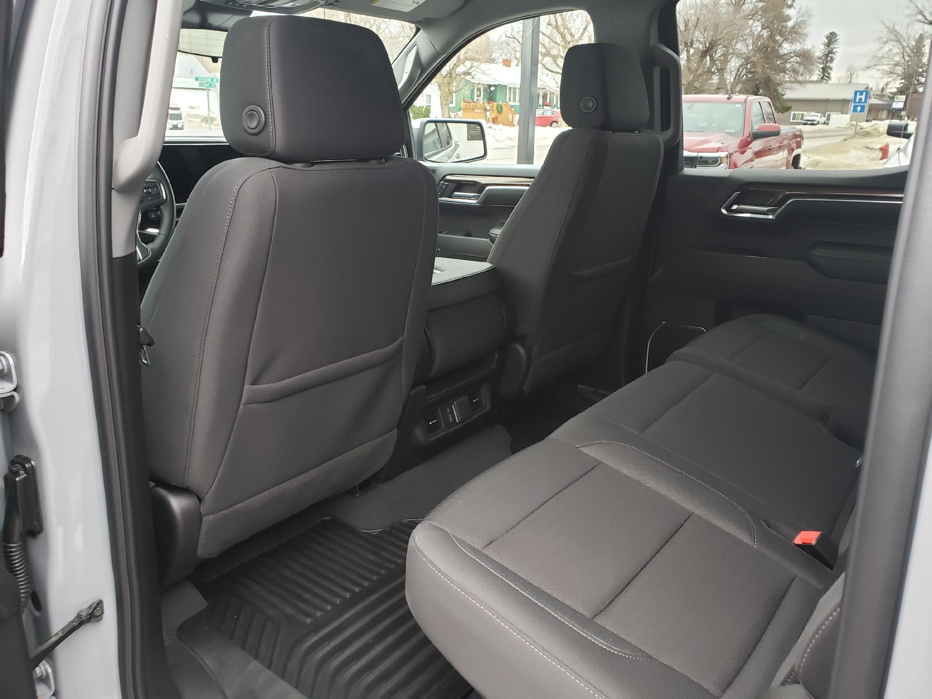 2024 Chevrolet Silverado 1500 Crew Cab Short Box 4-Wheel Drive LT 1LT