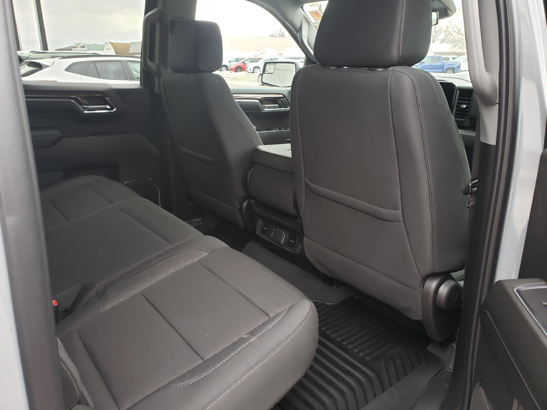 2024 Chevrolet Silverado 1500 Crew Cab Short Box 4-Wheel Drive LT 1LT