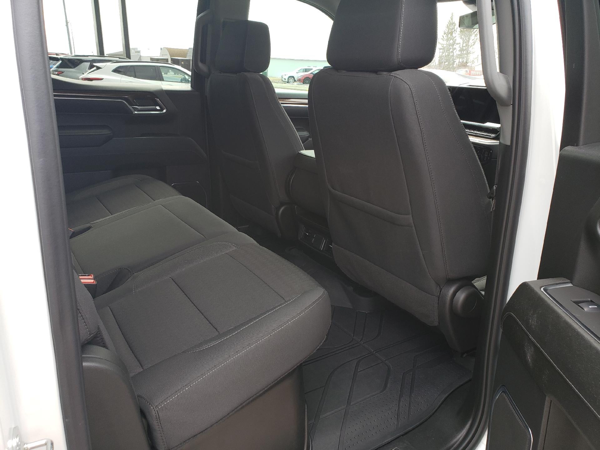 2024 Chevrolet Silverado 1500 Crew Cab Short Box 4-Wheel Drive RST