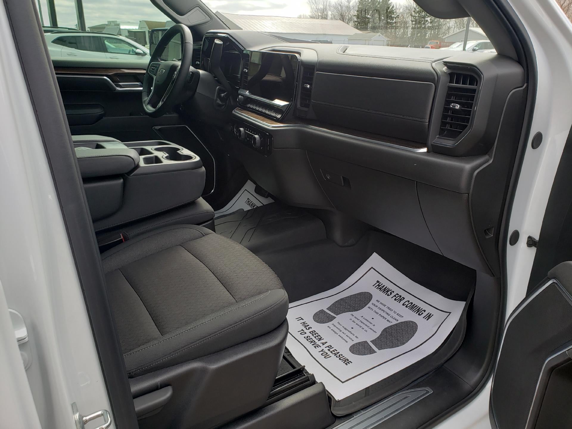 2024 Chevrolet Silverado 1500 Crew Cab Short Box 4-Wheel Drive RST