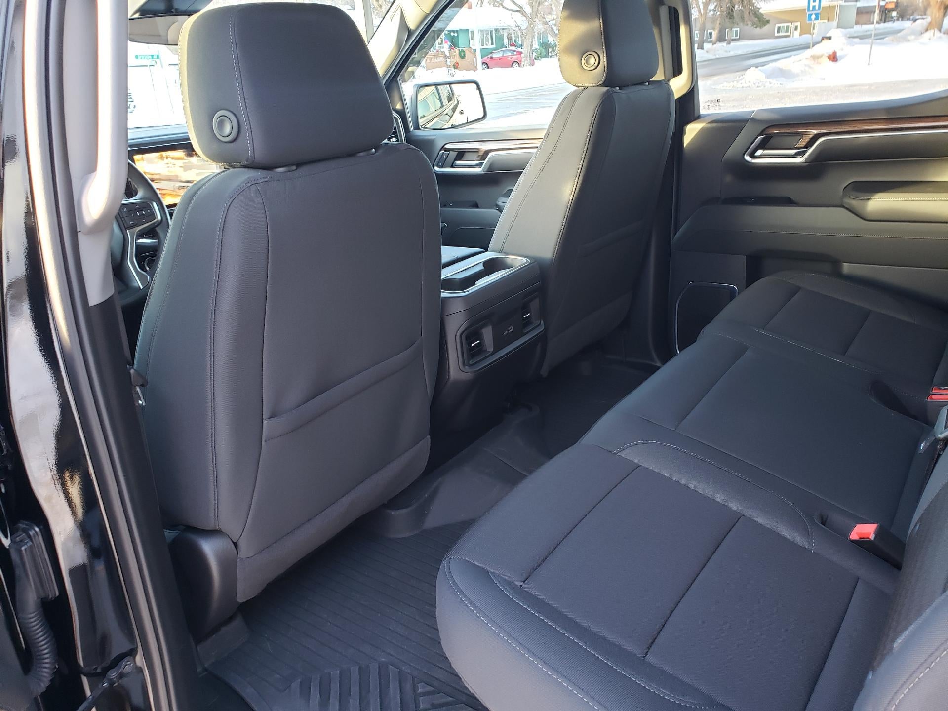 2024 Chevrolet Silverado 1500 Crew Cab Short Box 4-Wheel Drive LT 1LT