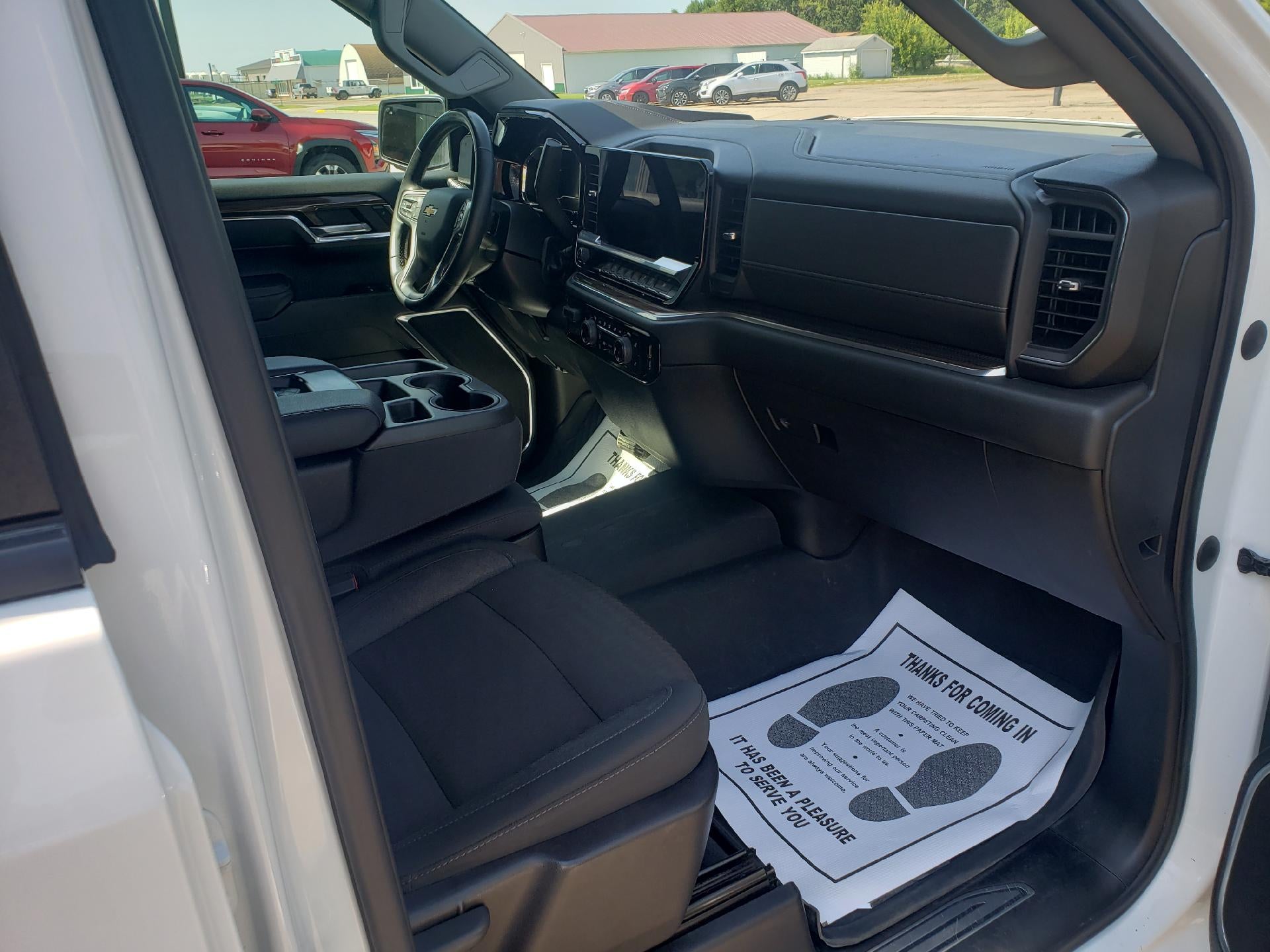 2023 Chevrolet Silverado 1500 Crew Cab Short Box 4-Wheel Drive LT 1LT