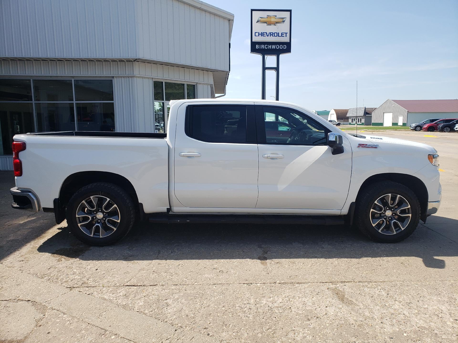 2023 Chevrolet Silverado 1500 Crew Cab Short Box 4-Wheel Drive LT 1LT