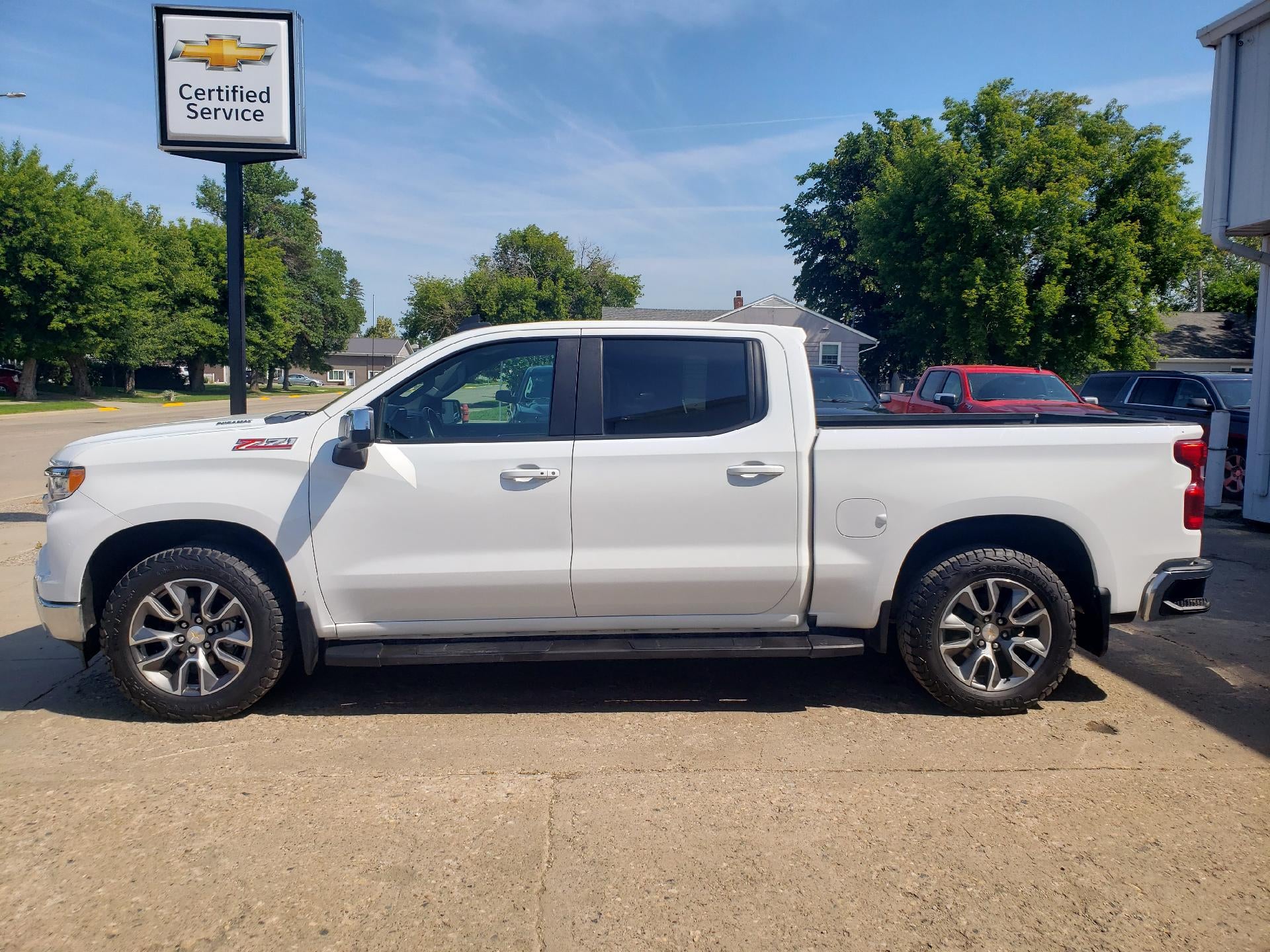 2023 Chevrolet Silverado 1500 Crew Cab Short Box 4-Wheel Drive LT 1LT