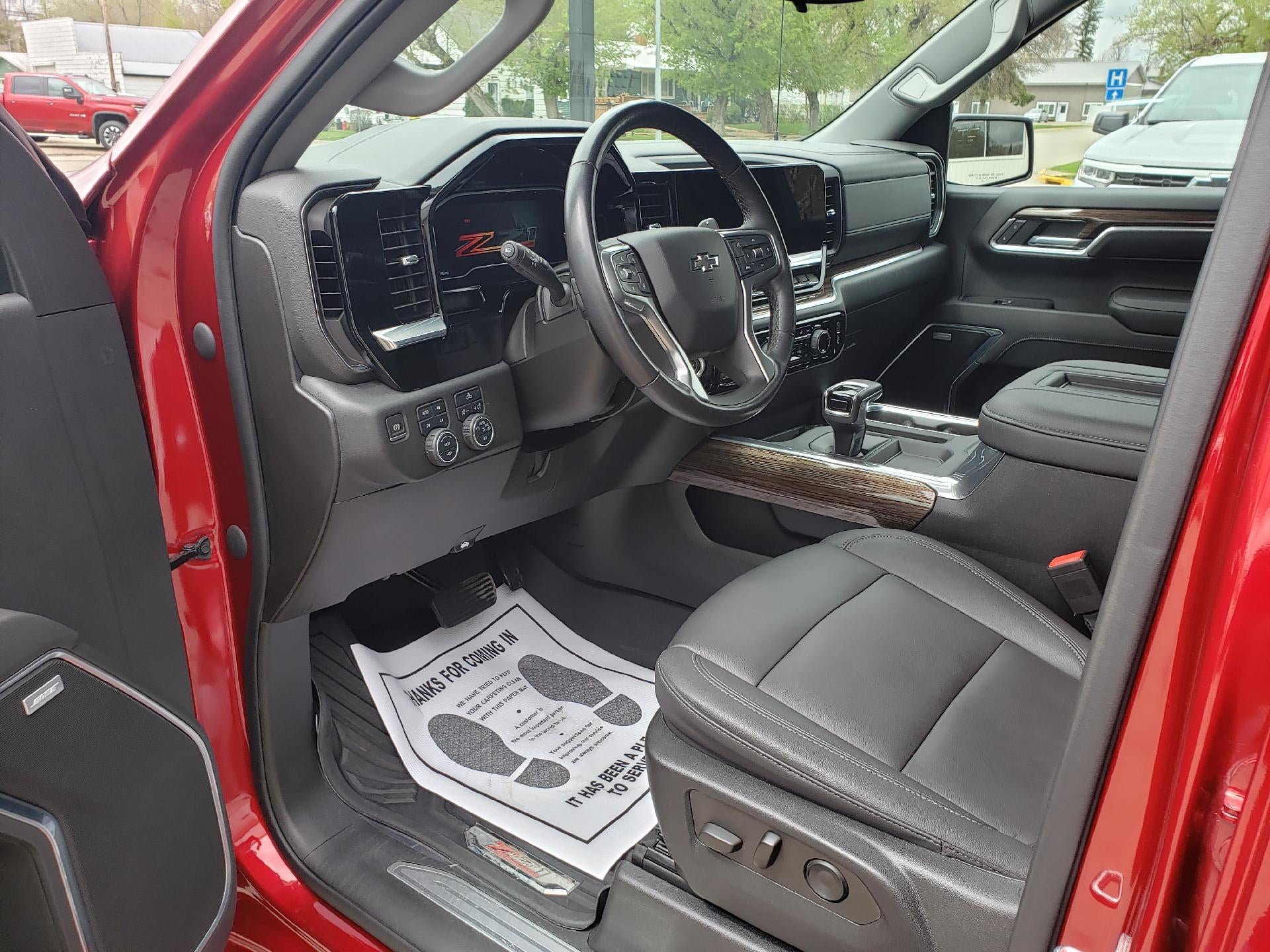 2022 Chevrolet Silverado 1500 Crew Cab Standard Box 4-Wheel Drive RST