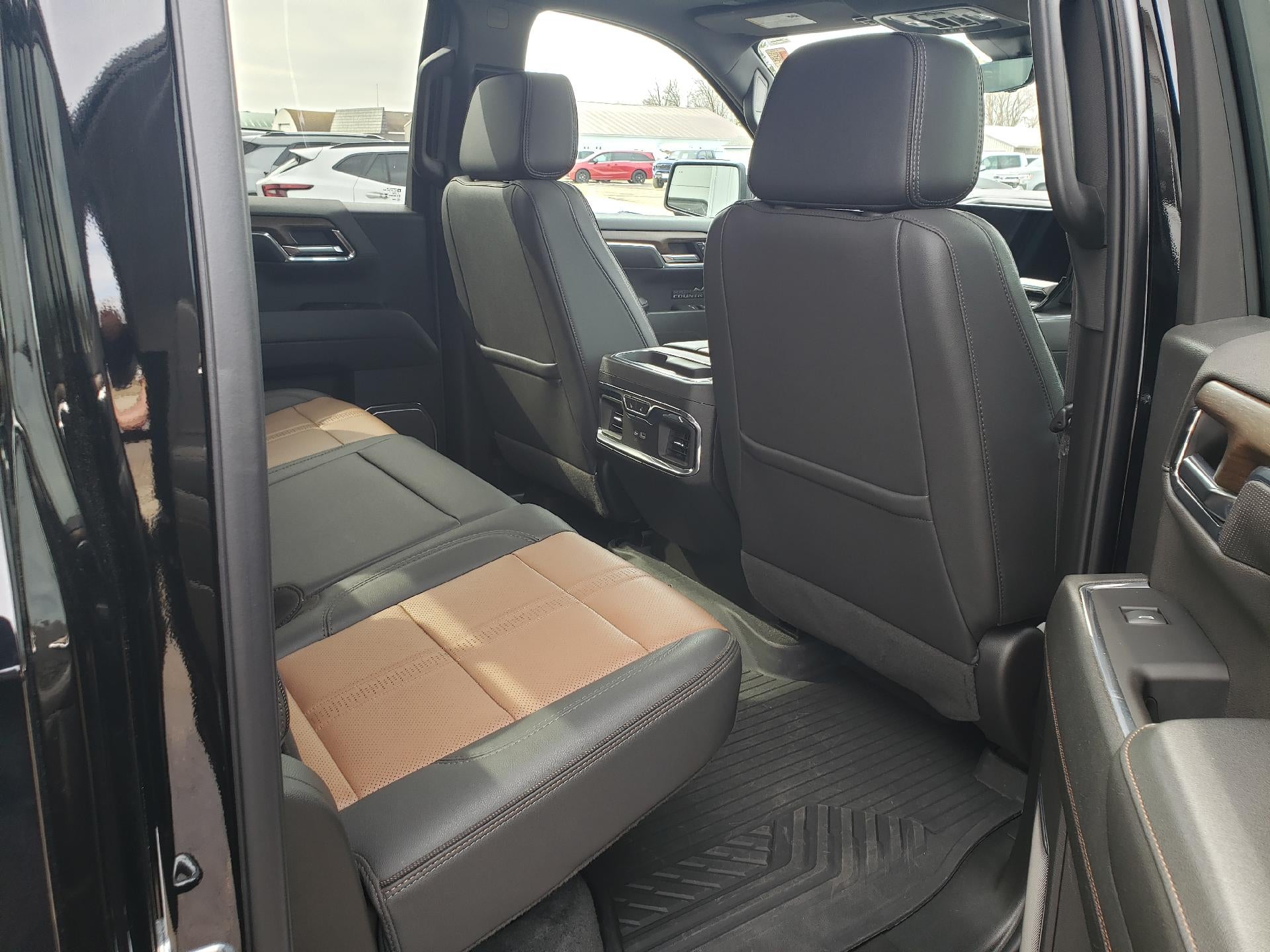 2024 Chevrolet Silverado 1500 Crew Cab Short Box 4-Wheel Drive High Country