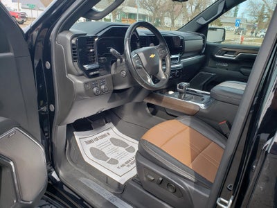 2024 Chevrolet Silverado 1500 Crew Cab Short Box 4-Wheel Drive High Country