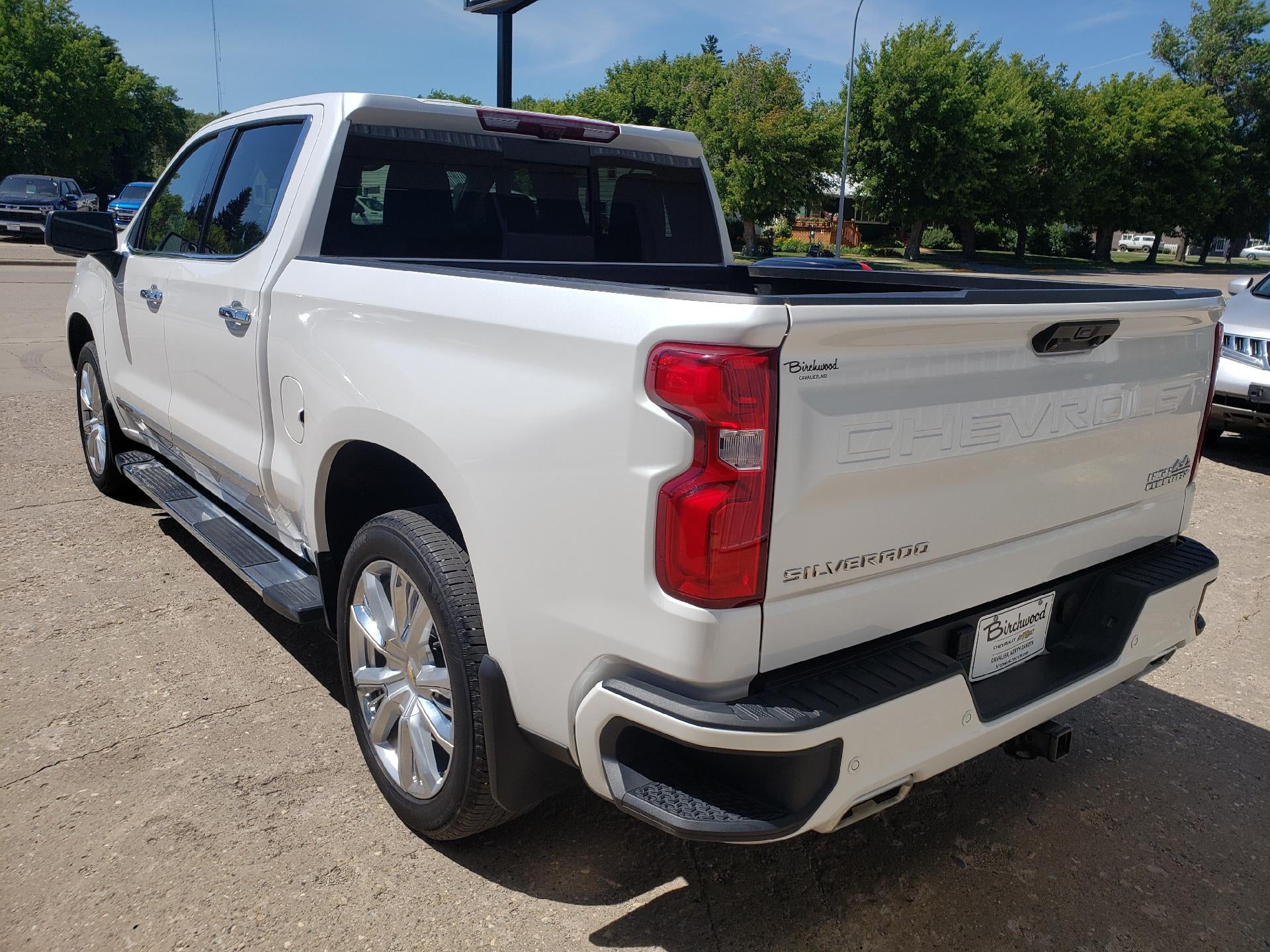 2022 Chevrolet Silverado 1500 Crew Cab Short Box 4-Wheel Drive High Country