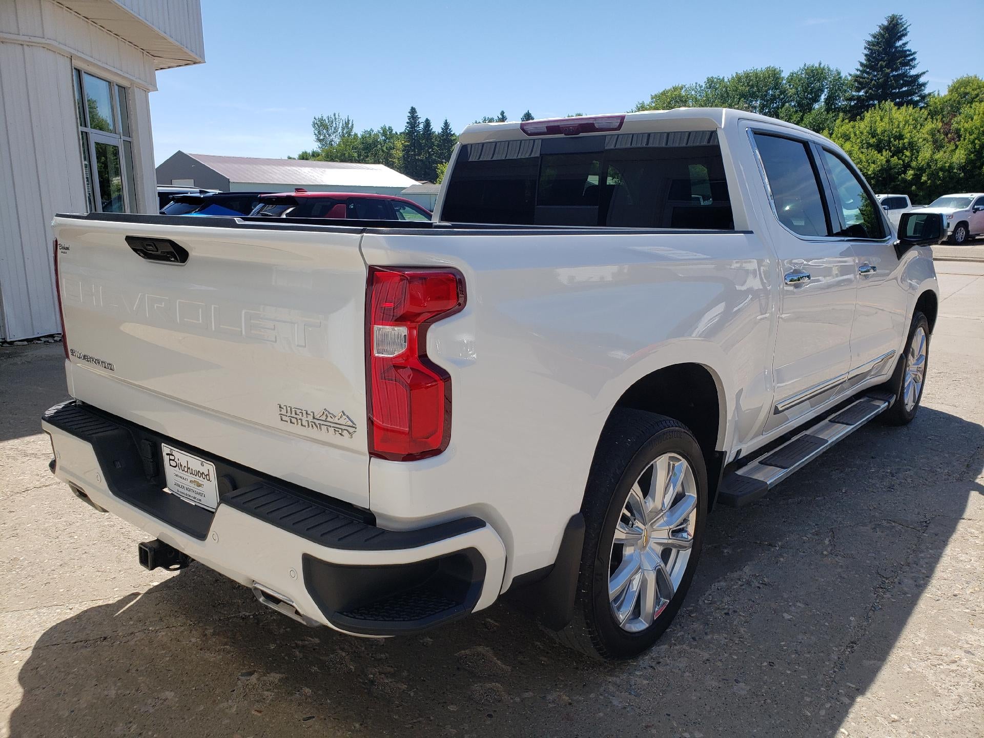 2022 Chevrolet Silverado 1500 Crew Cab Short Box 4-Wheel Drive High Country