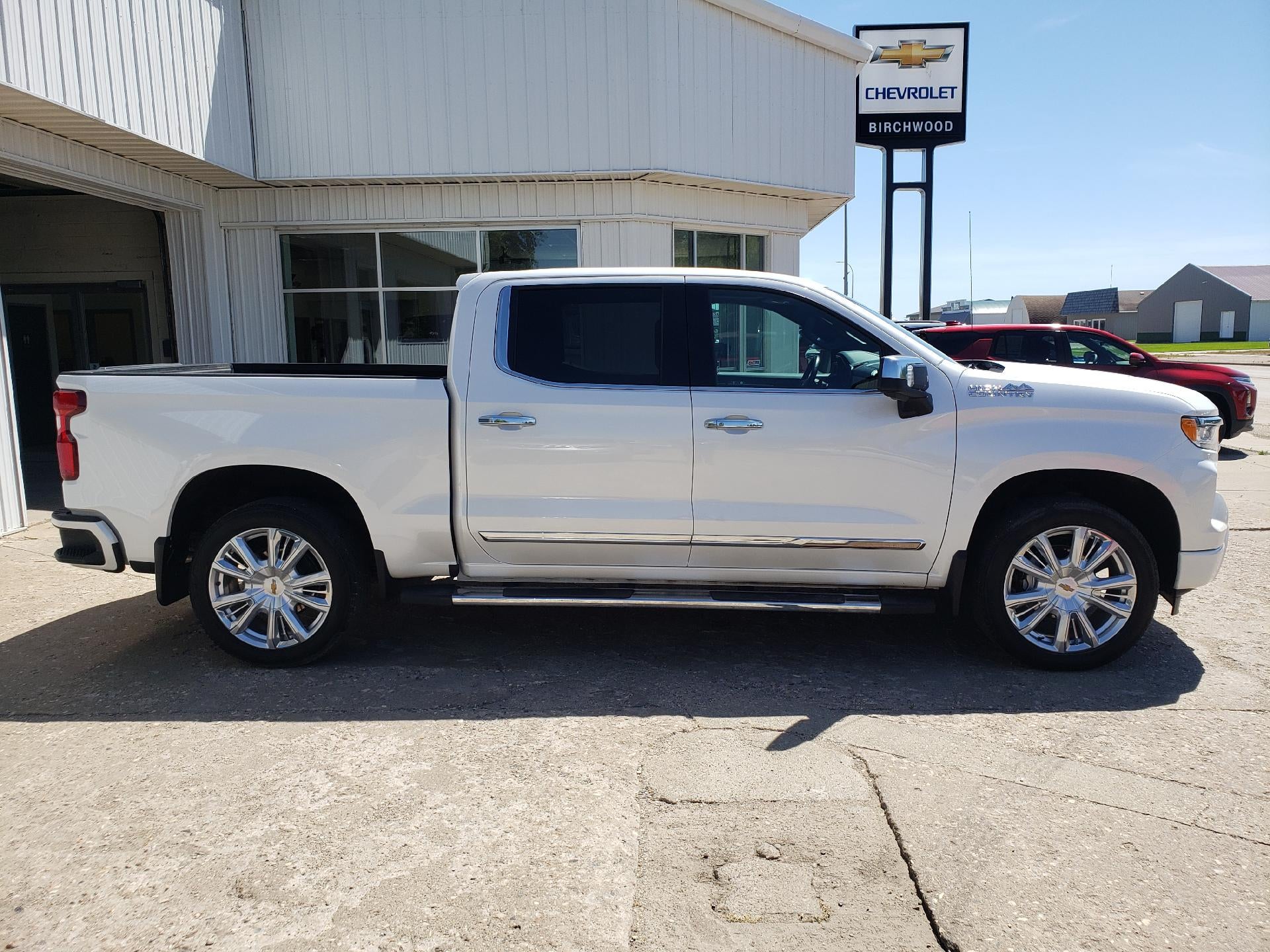 2022 Chevrolet Silverado 1500 Crew Cab Short Box 4-Wheel Drive High Country