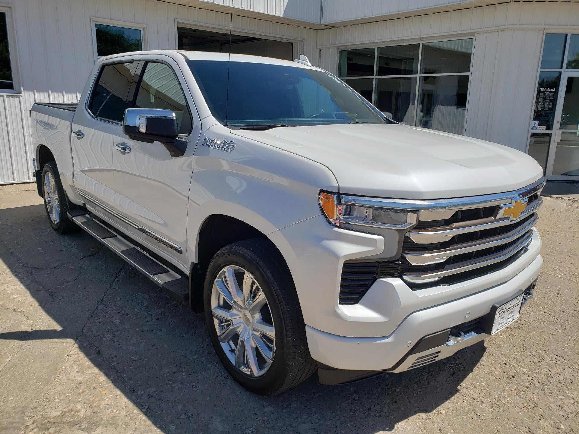 2022 Chevrolet Silverado 1500 Crew Cab Short Box 4-Wheel Drive High Country