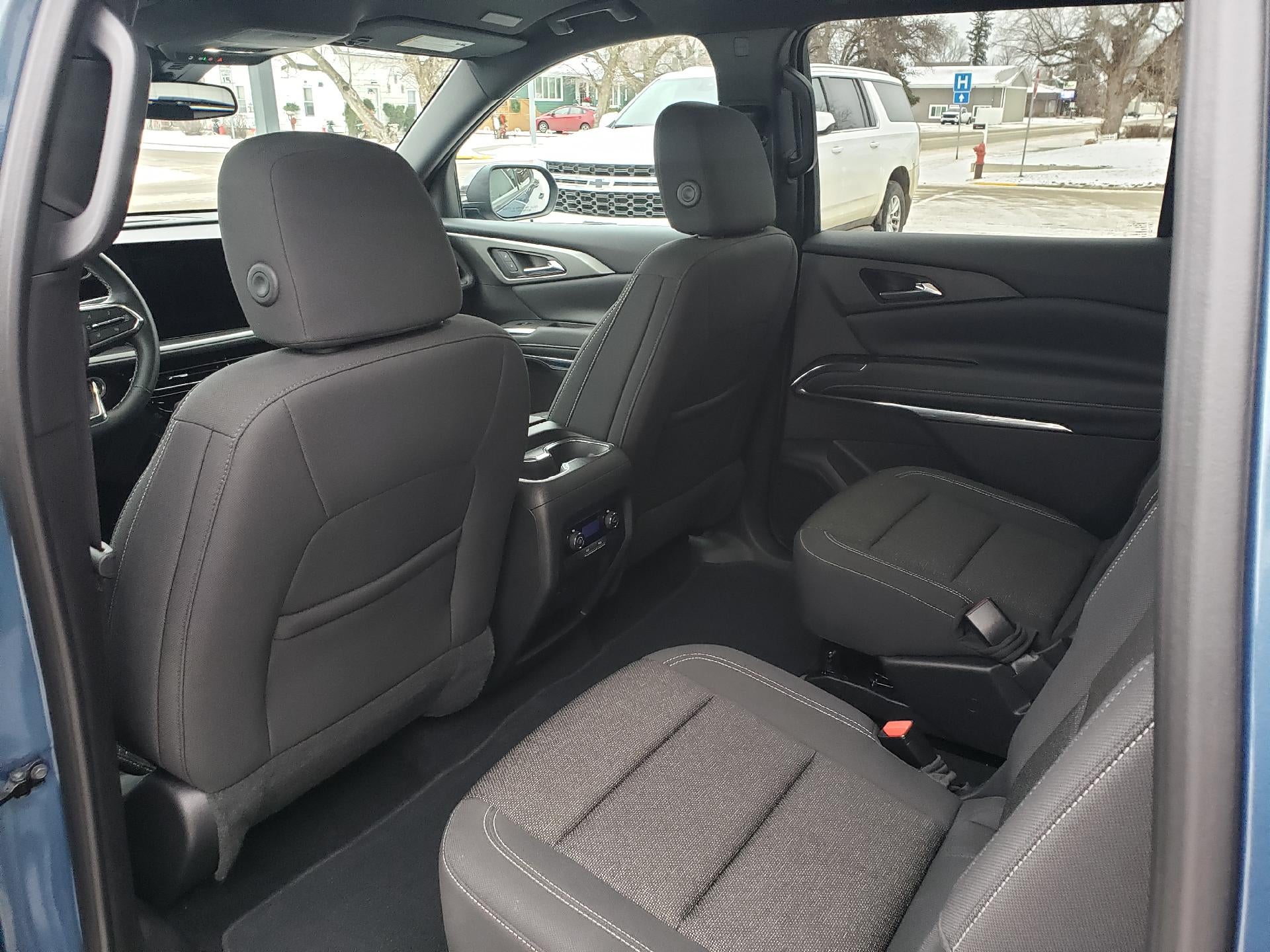 2025 Chevrolet Traverse LT w/2LT