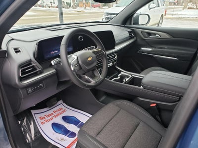 2025 Chevrolet Traverse LT w/2LT