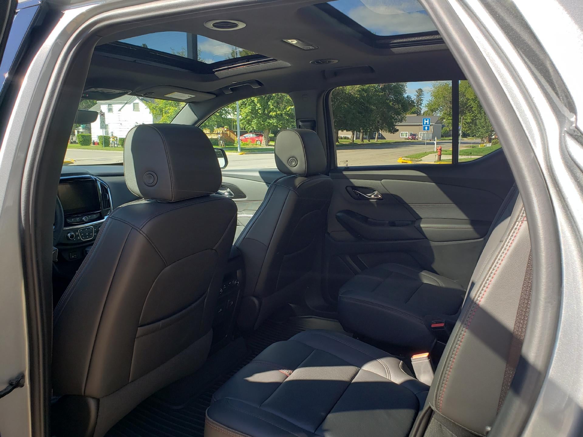 2023 Chevrolet Traverse AWD 2LT