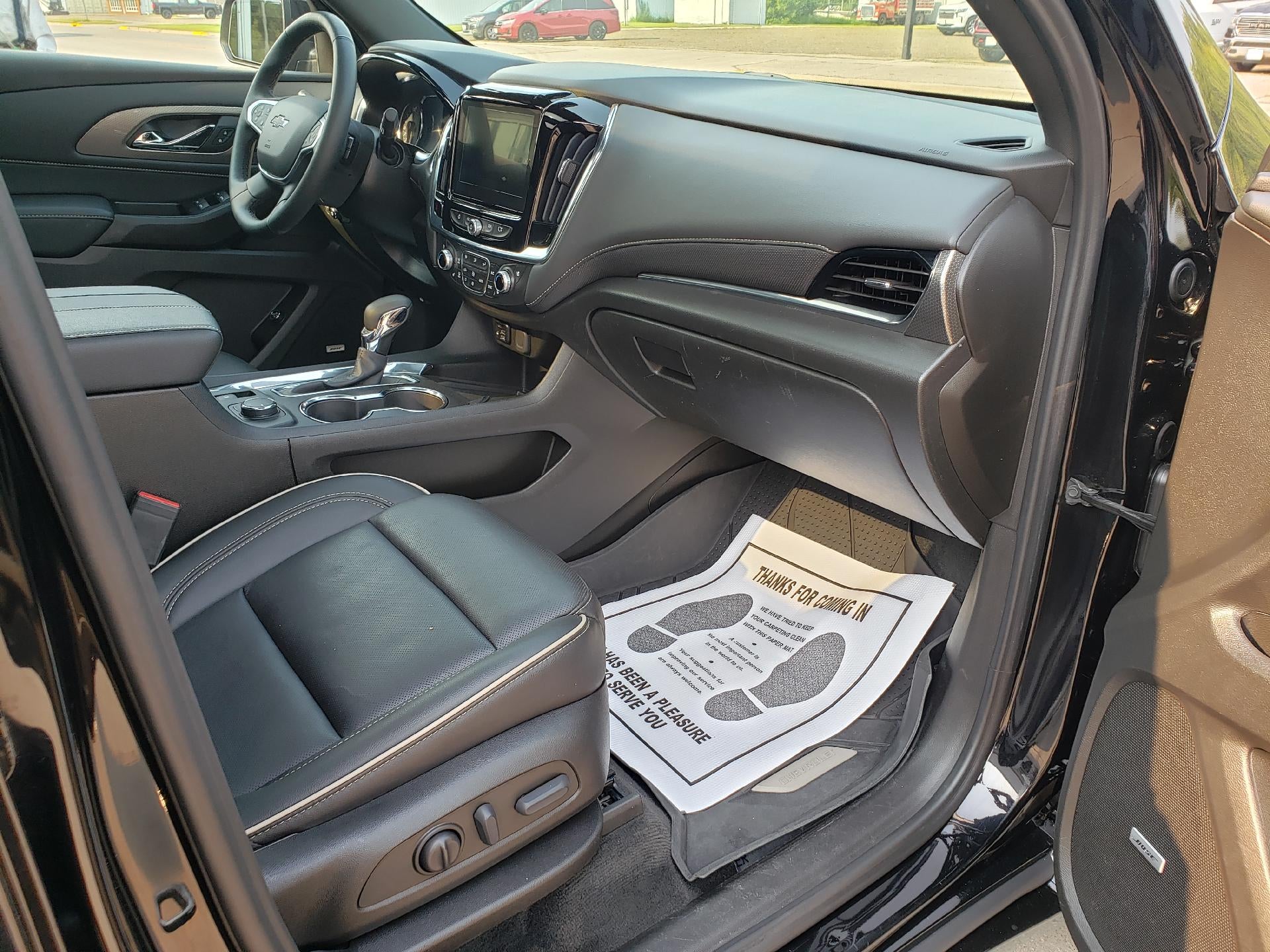 2023 Chevrolet Traverse AWD 1LZ