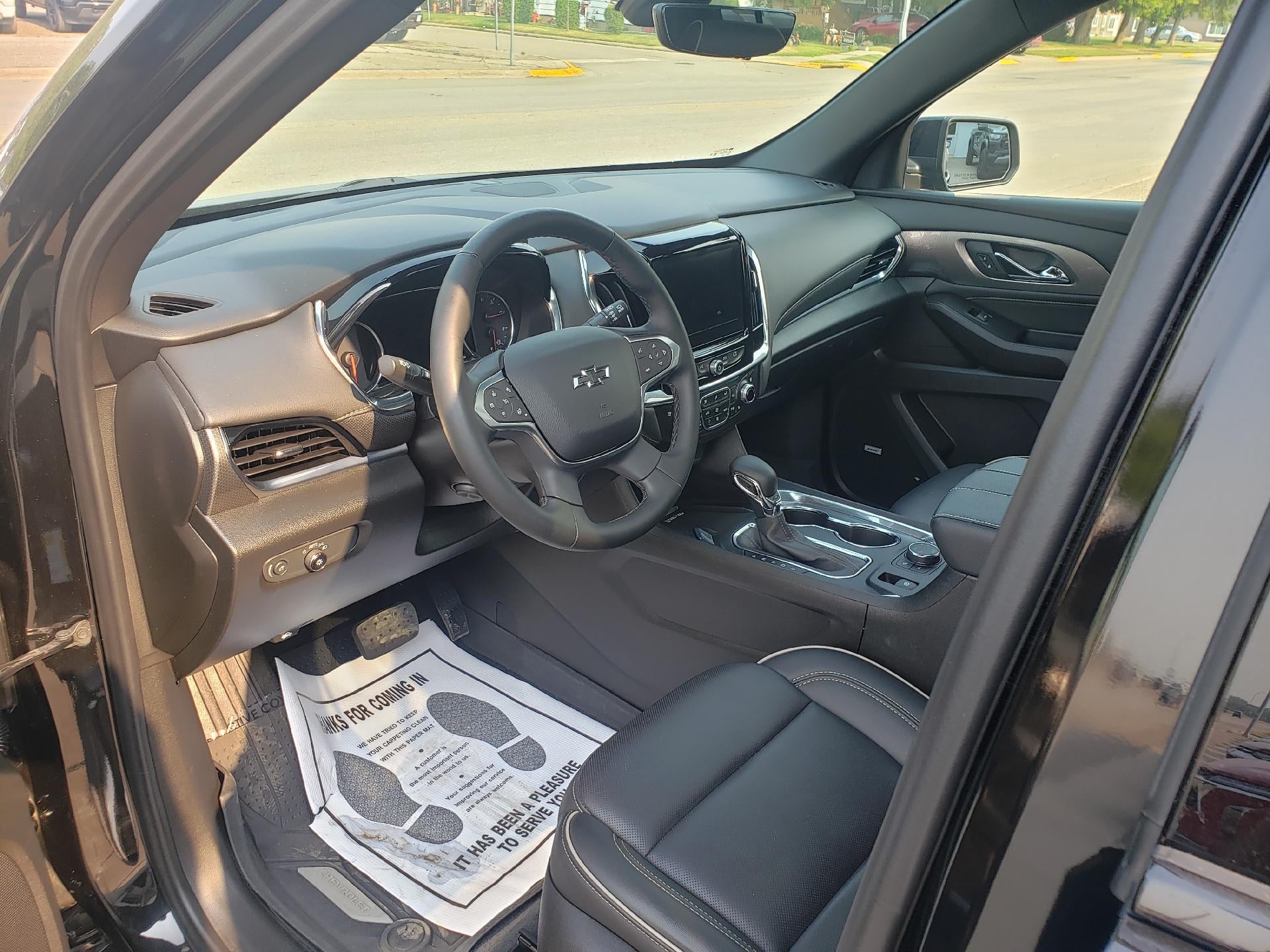 2023 Chevrolet Traverse AWD 1LZ