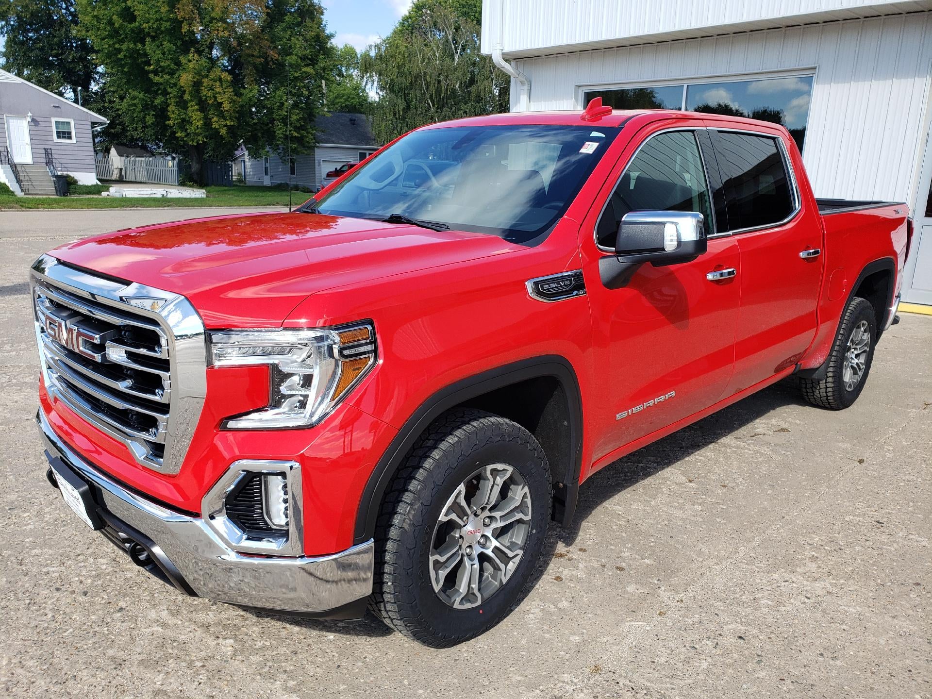 2021 GMC Sierra 1500 Crew Cab Short Box 4-Wheel Drive SLT