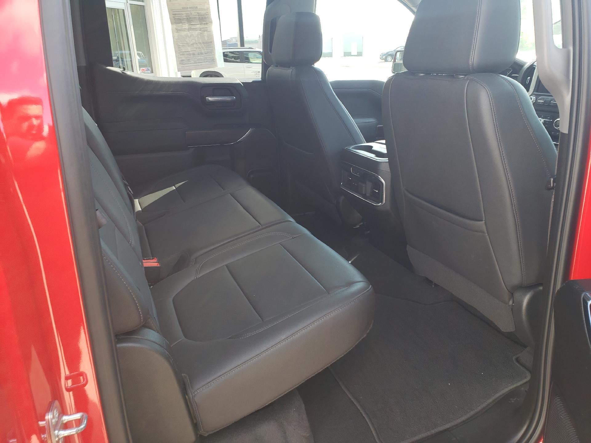 2021 GMC Sierra 1500 Crew Cab Short Box 4-Wheel Drive SLT