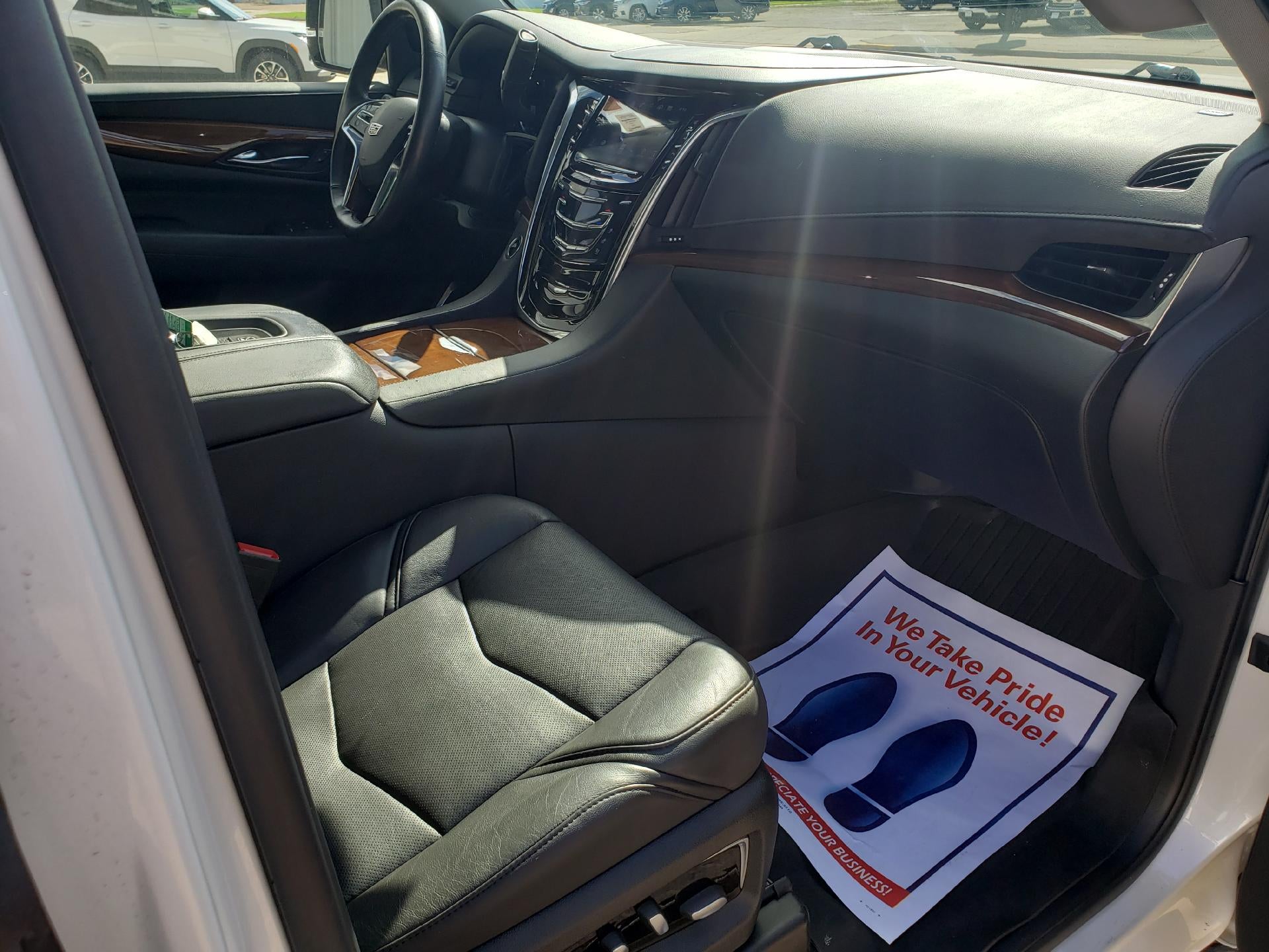 2020 Cadillac Escalade 4WD Luxury