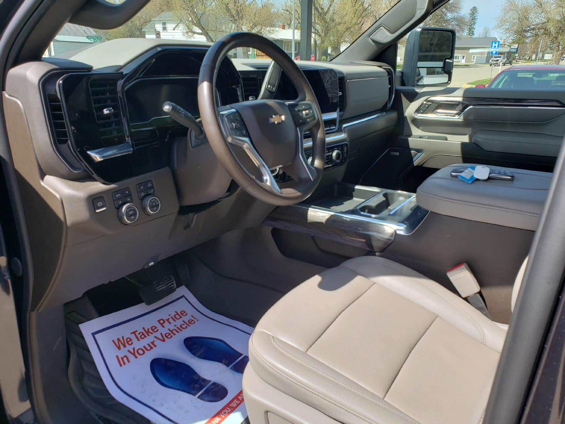 2024 Chevrolet Silverado 2500 HD Crew Cab Standard Box 4-Wheel Drive LTZ