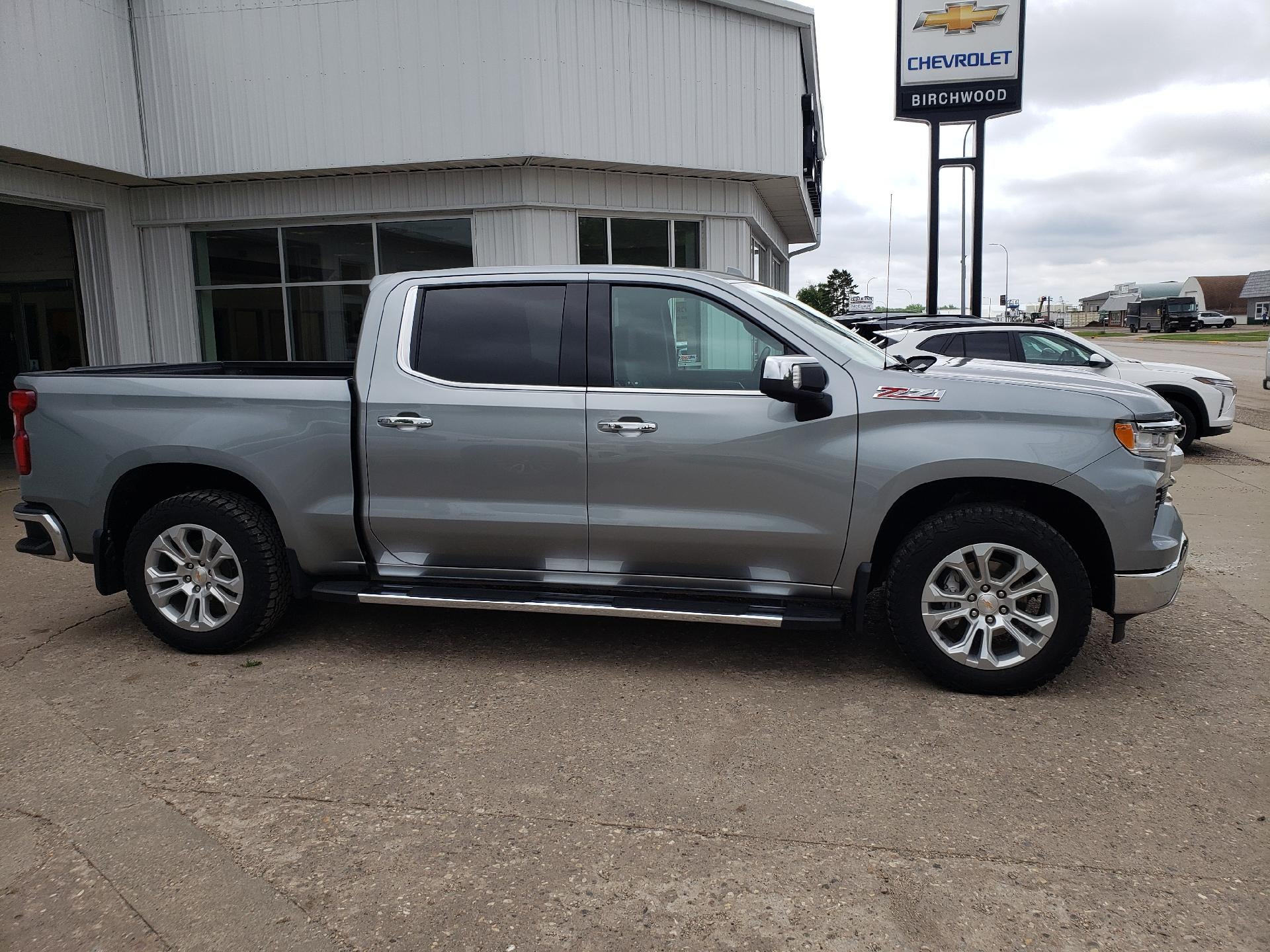 2025 Chevrolet Silverado 1500 Crew Cab Short Box 4-Wheel Drive LTZ