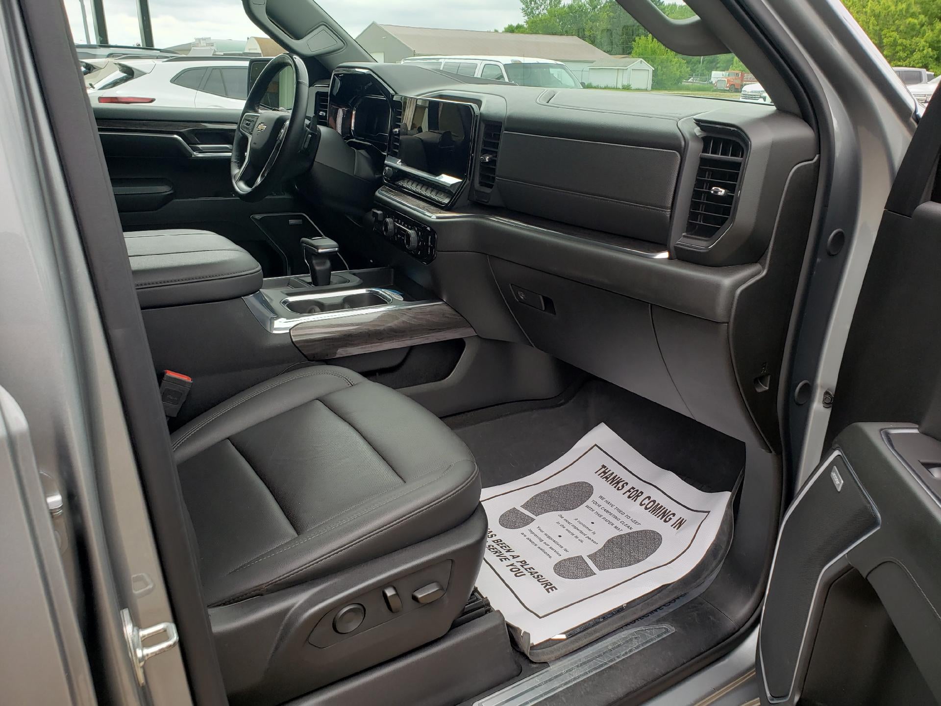 2025 Chevrolet Silverado 1500 Crew Cab Short Box 4-Wheel Drive LTZ