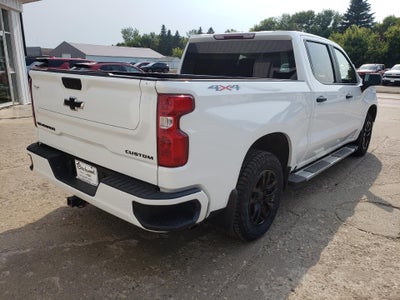 2022 Chevrolet Silverado 1500 Crew Cab Short Box 4-Wheel Drive Custom