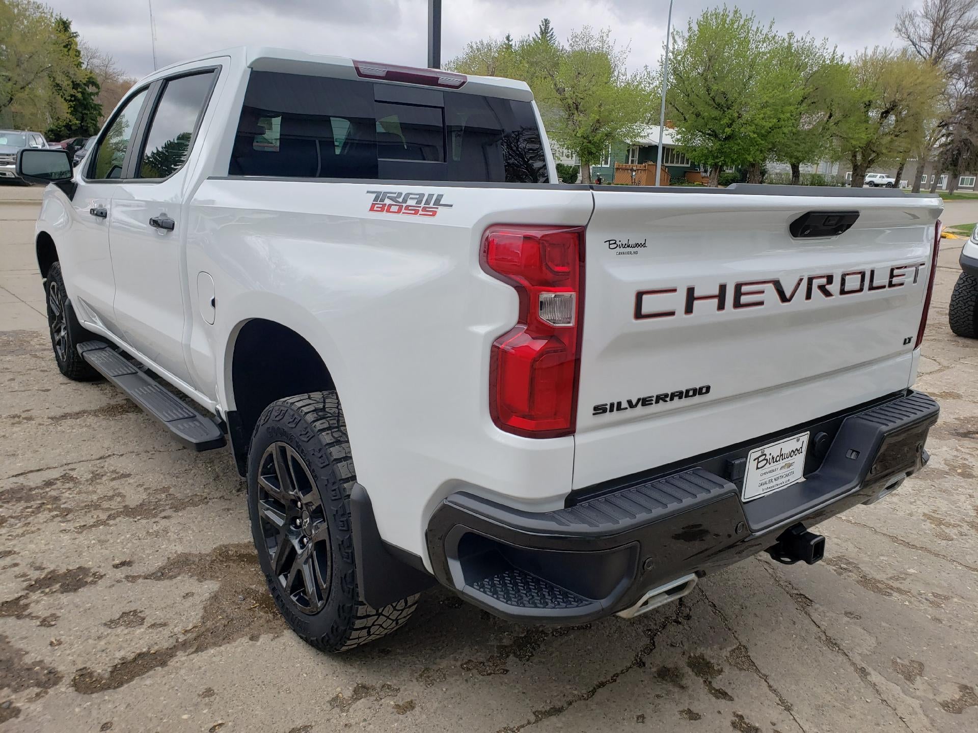 2023 Chevrolet Silverado 1500 Crew Cab Short Box 4-Wheel Drive LT Trail Boss