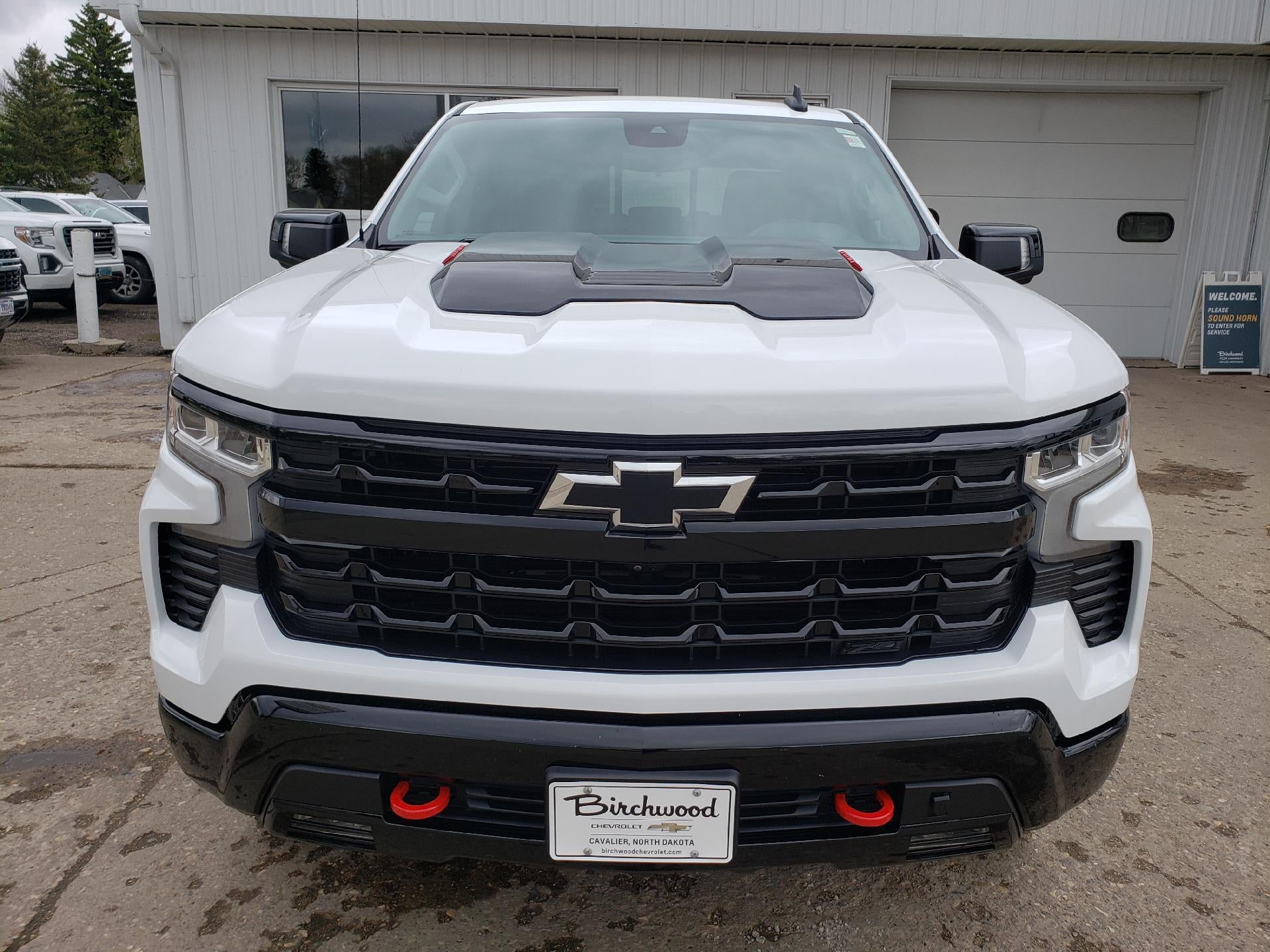 2023 Chevrolet Silverado 1500 Crew Cab Short Box 4-Wheel Drive LT Trail Boss