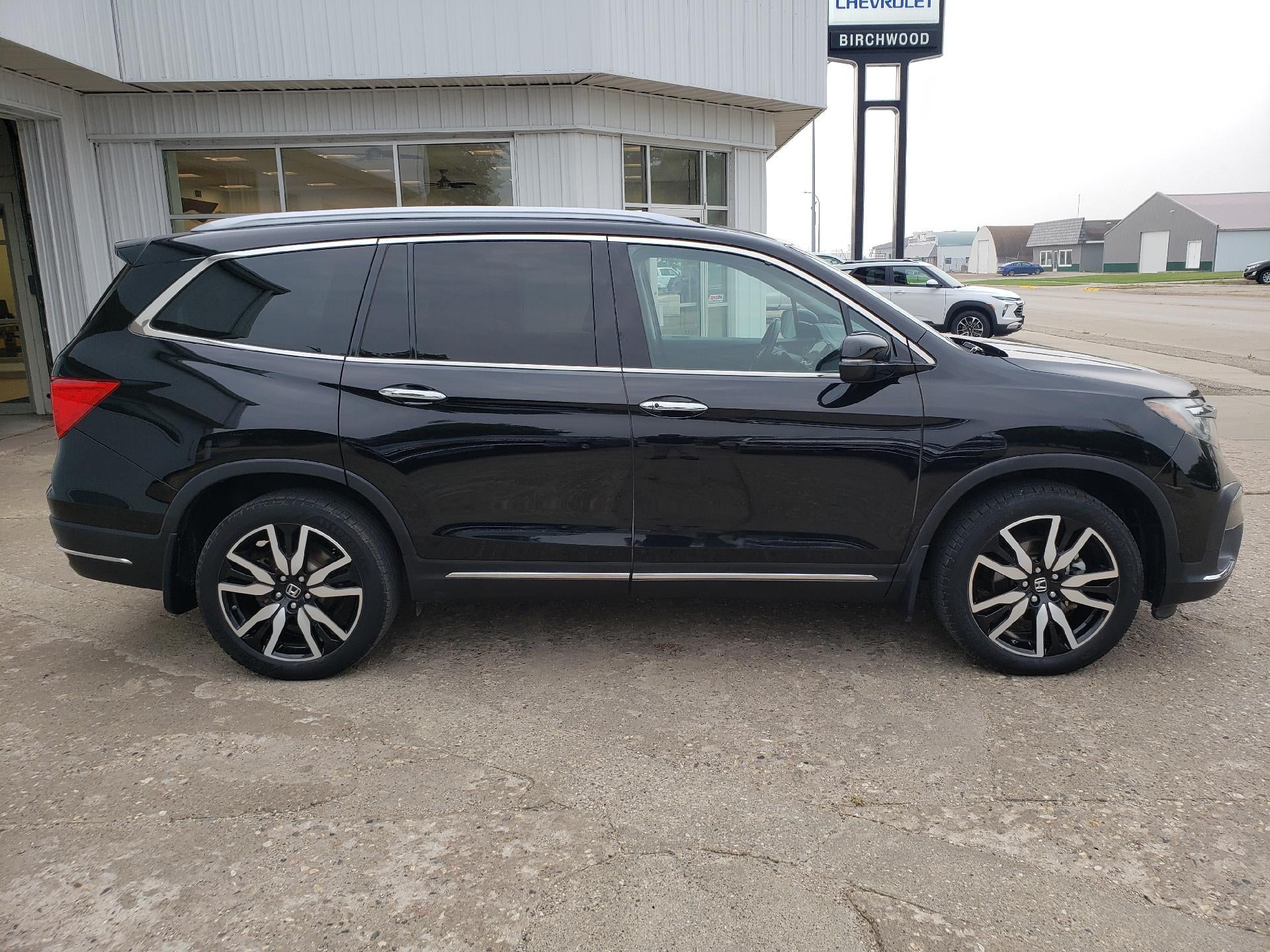 2020 Honda Pilot Touring 8-Passenger AWD